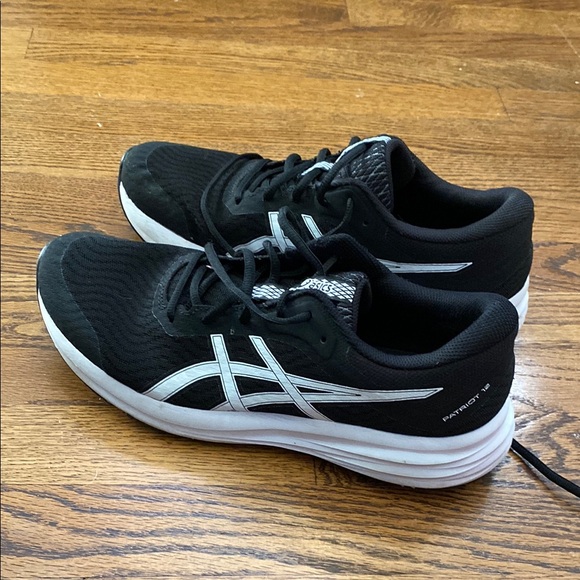 Asics Shoes - ASICS Women's Black Patriot 12 Running Shoes, size 11